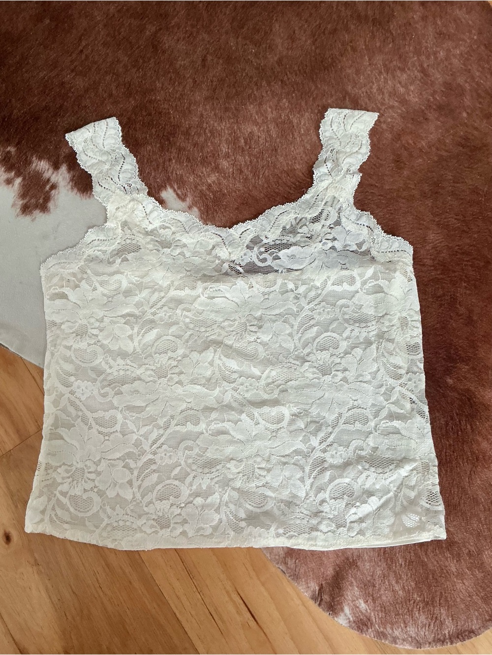 Victoria's Secret Y2K ivory lace tank top Size Small